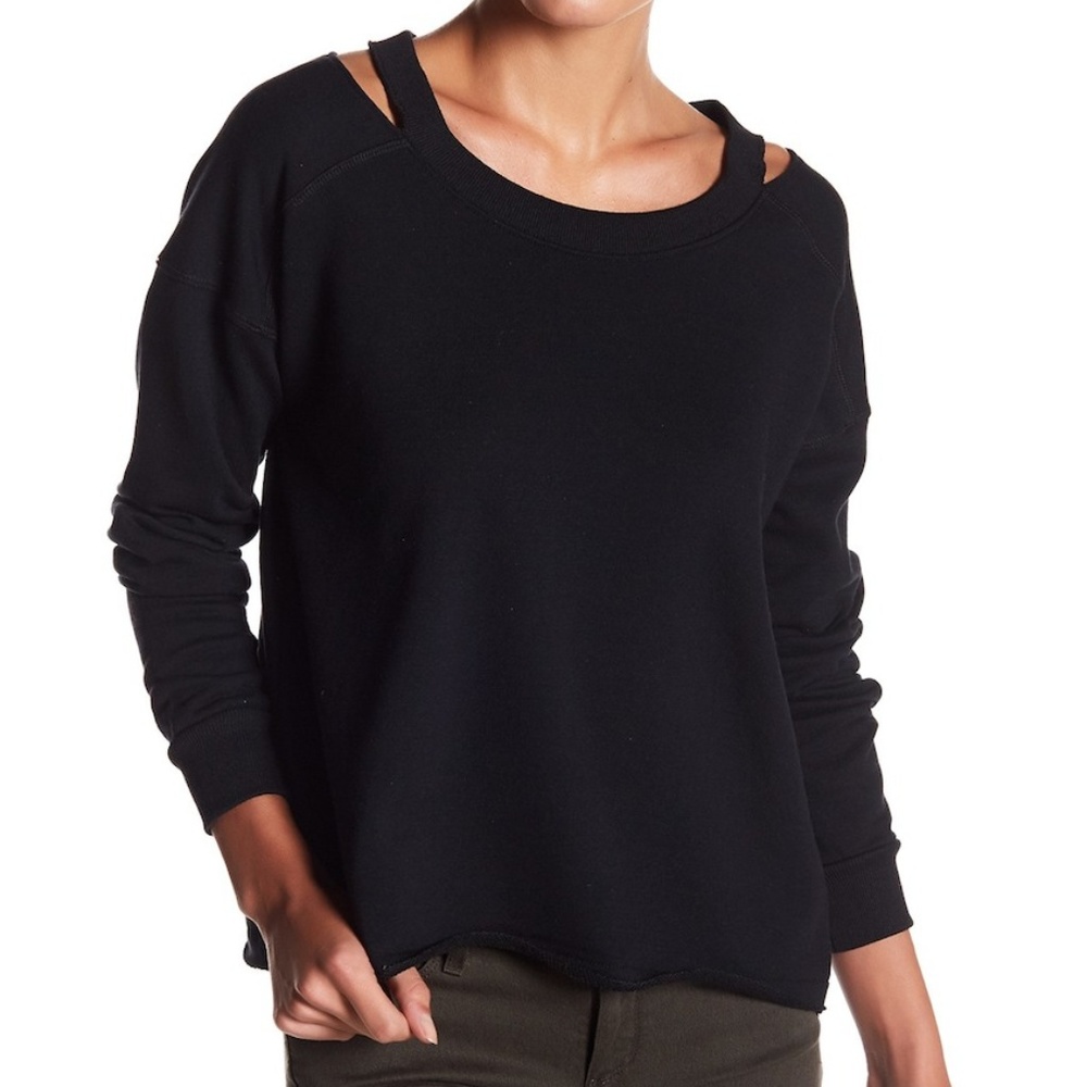 Sweet Romeo Cold-Shoulder Pullover Sweatshirt S: M